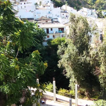 Casa Abuelo Kalinas דירה